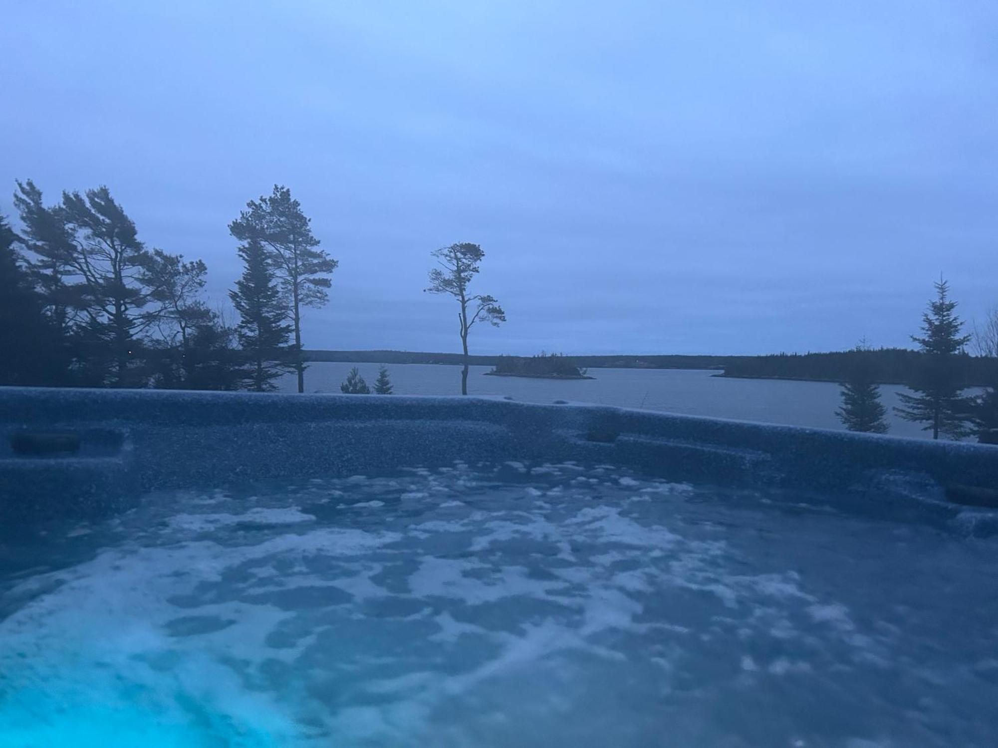 Apartmán New English Point Oceanfront Living With Hot Tub Head of Jeddore Exteriér fotografie